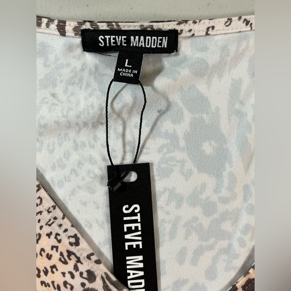 Steve Madden Leopard Long Sleeve Bodysuit, V-Neck, Snap Closure, Size Large, NWT - Picture 2 of 9